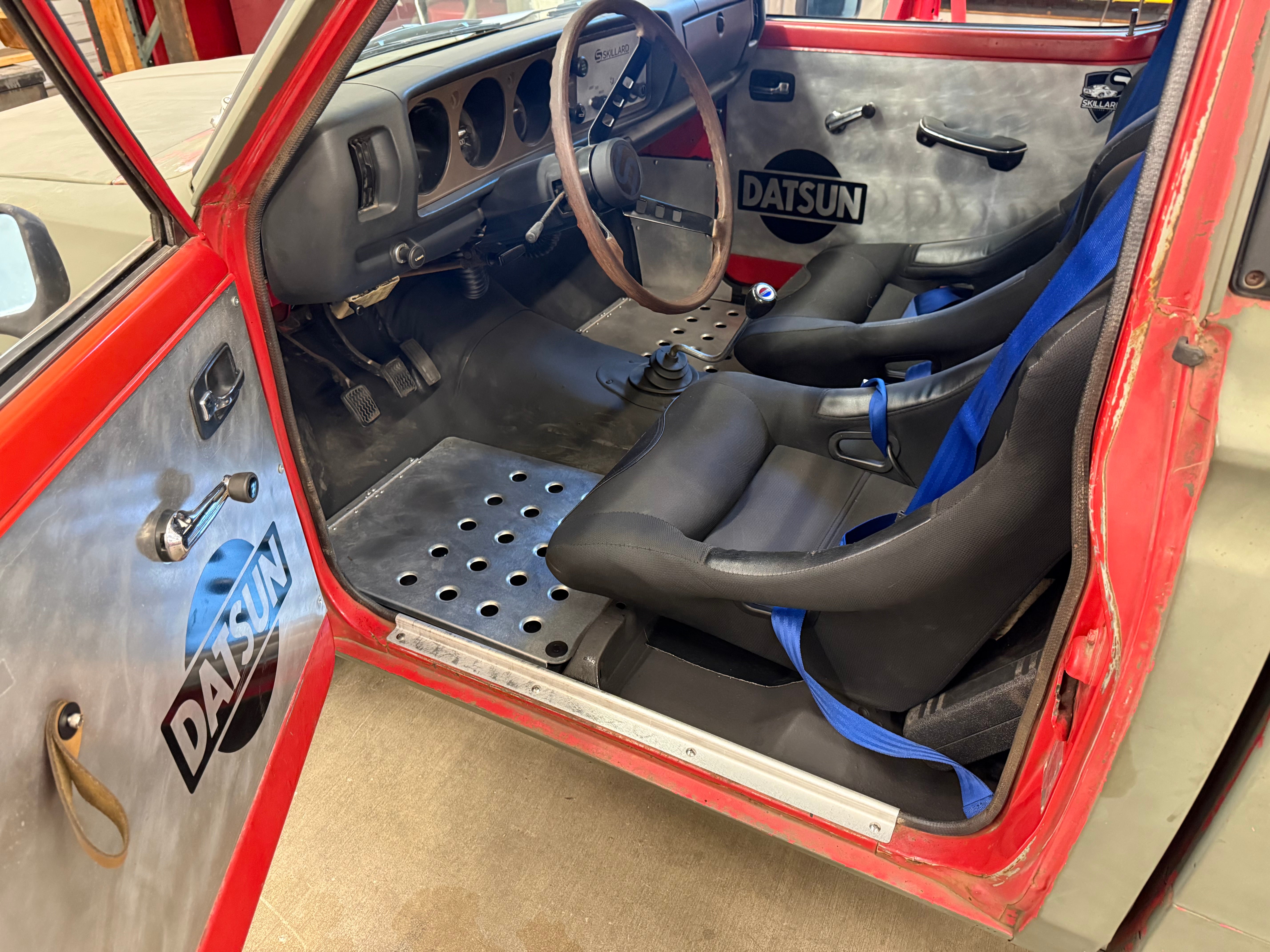 DOOR SILLS, ALUMINUM | DATSUN | 620