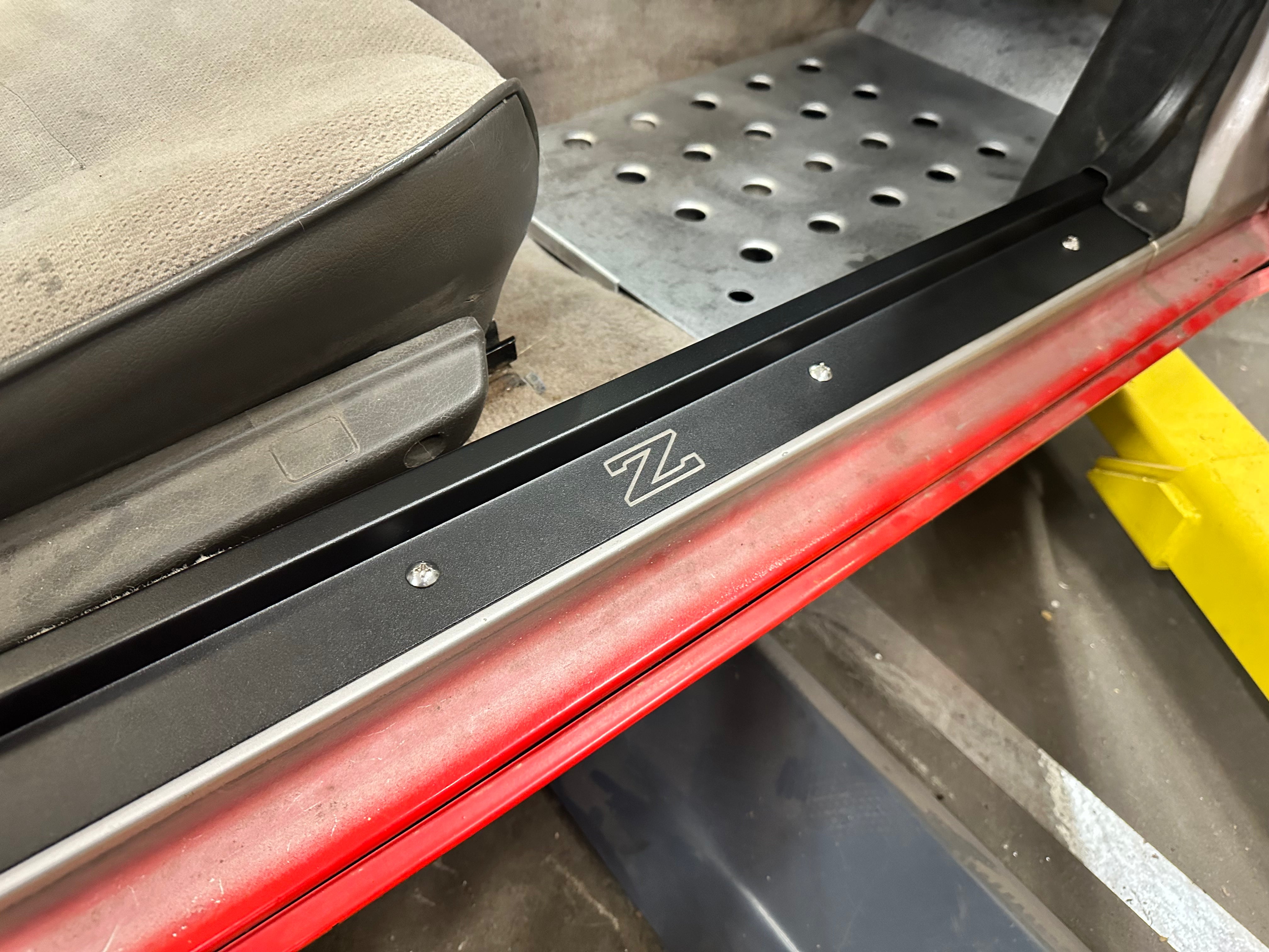 DOOR SILLS | NISSAN | 300ZX Z31 DOOR SILLS | NISSAN | 300ZX Z31