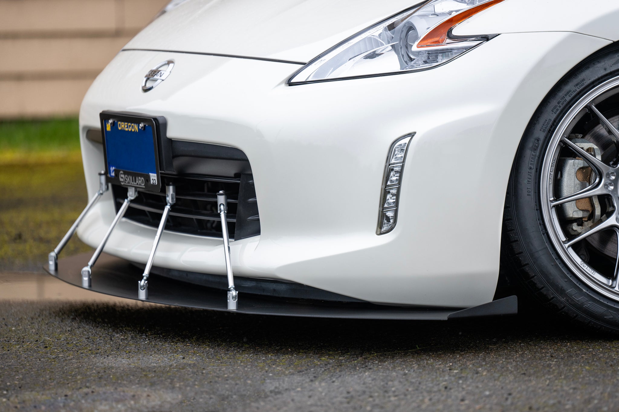 Skillard's 370Z Front Lip Splitter for the Nissan 370Z