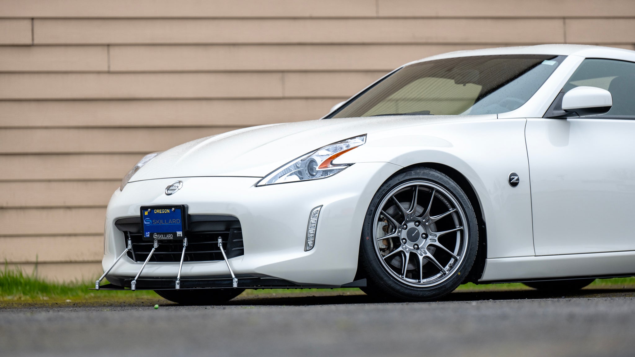 Skillard's 370Z Front Lip Splitter for the Nissan 370Z
