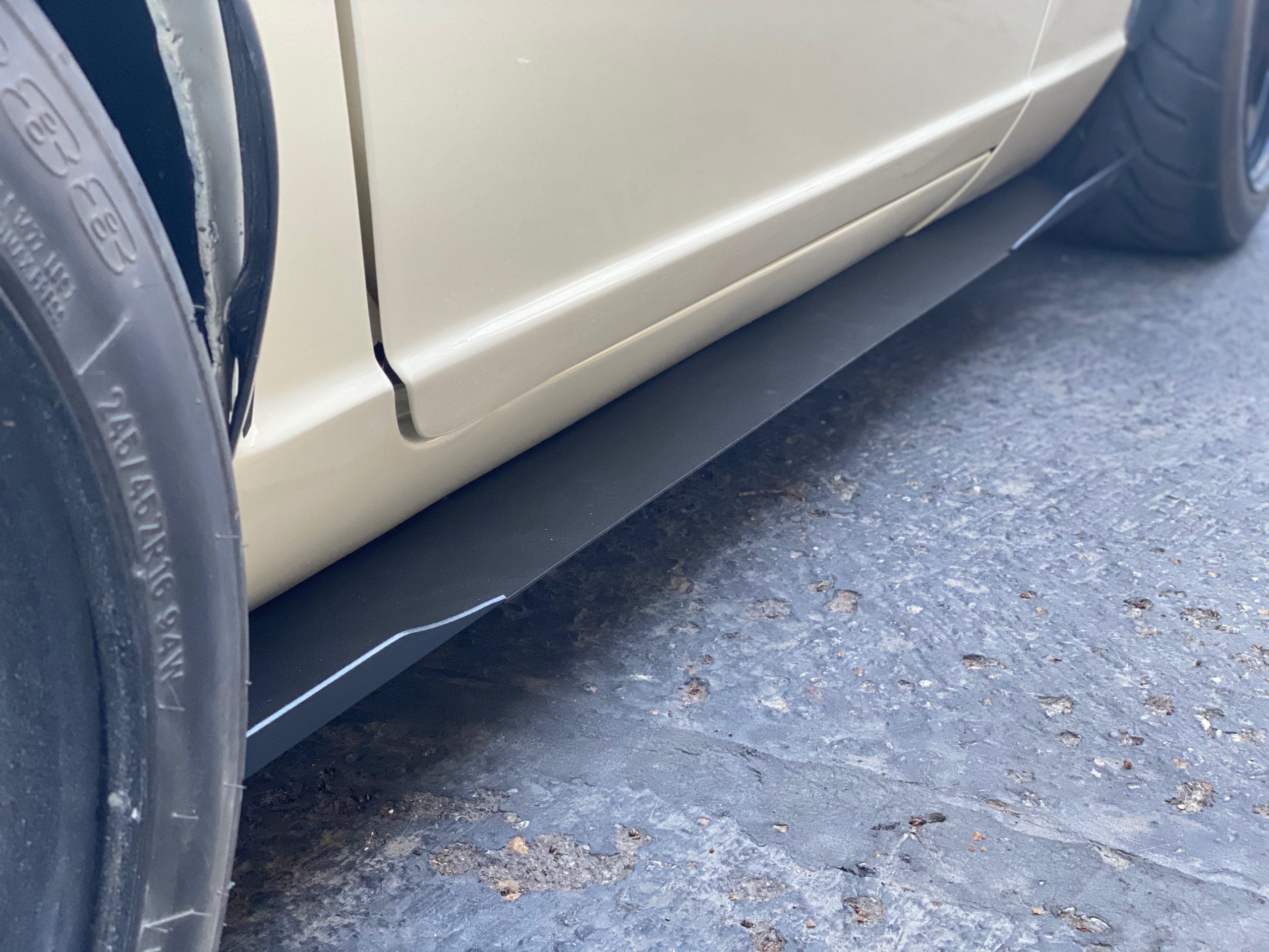 Subtle Side Splitter
