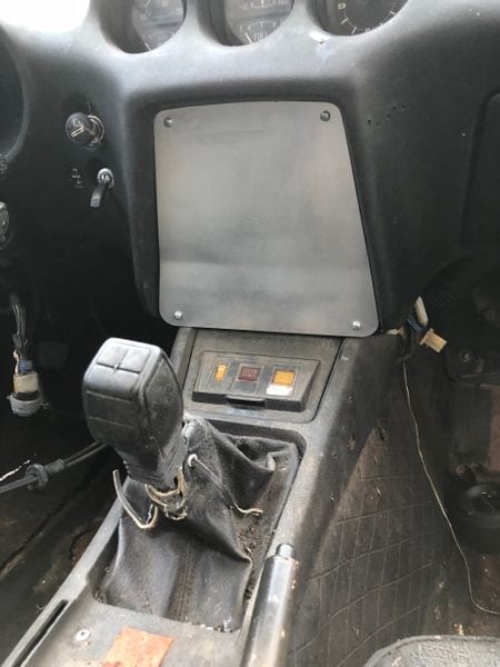 DASH PLATE (HEATER CONTROL & RADIO BLANKING PLATE) | DATSUN | 240Z