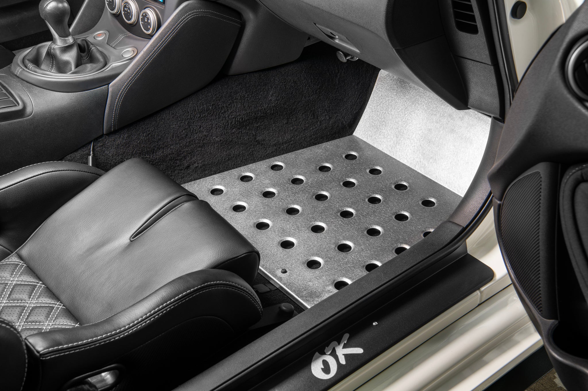Skillard Door Sills for the Nissan 370Z