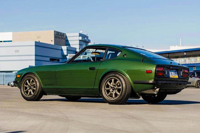 How to Get the Right Stance on Your Datsun 240Z