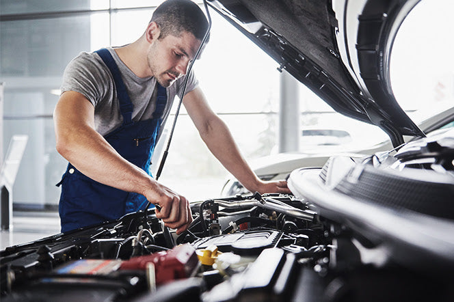 How to Keep a Z Car from Smelling Like Gas When Driving
