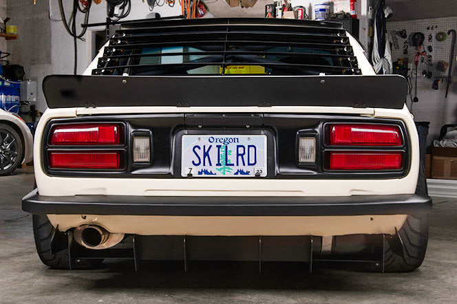 How to Refinish the Rear Tail Panel on a Datsun Z