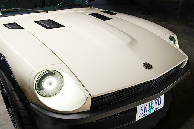Pros and Cons of Fiberglass Hoods on Datsun S30 Cars