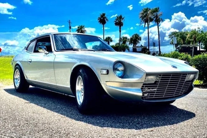 What Are Your Grille Options on a Datsun 240Z?