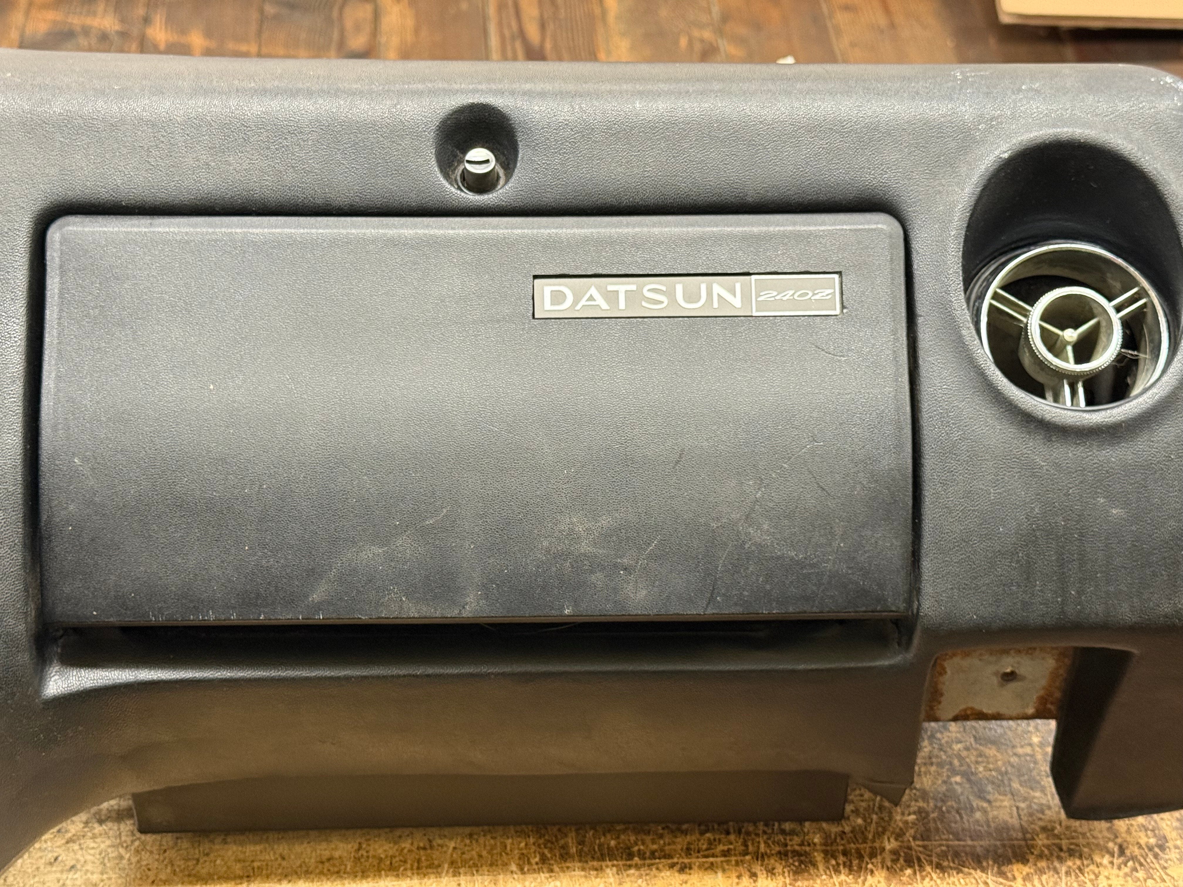 BILLET DASH BADGE EMBLEM | DATSUN | 240Z | 260Z | 280Z