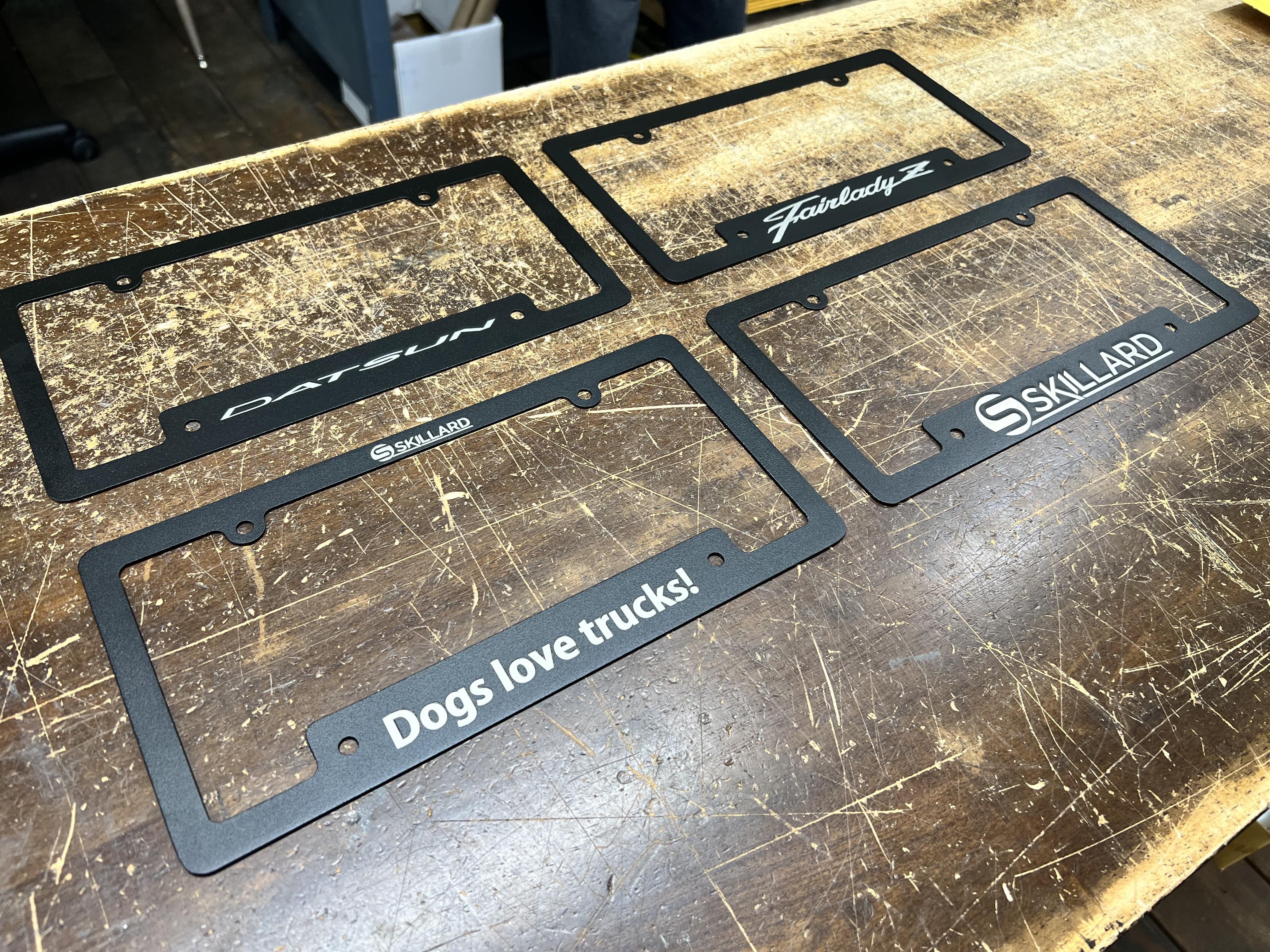 ENGRAVED LICENSE PLATE FRAME / HOLDER