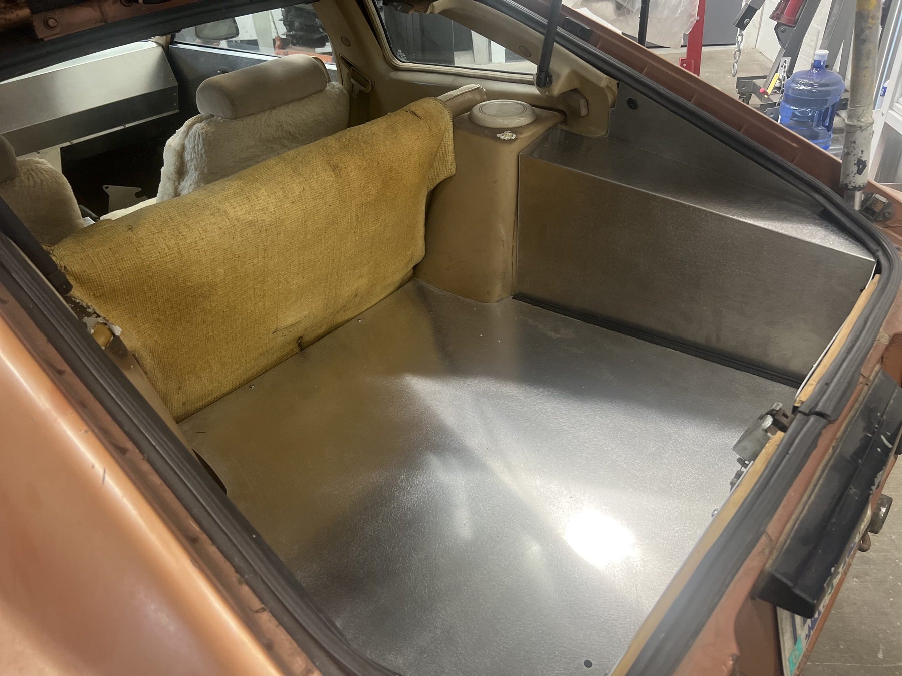HATCH INTERIOR PANELS & SPARE TIRE COVER (2+2) DATSUN 280ZX